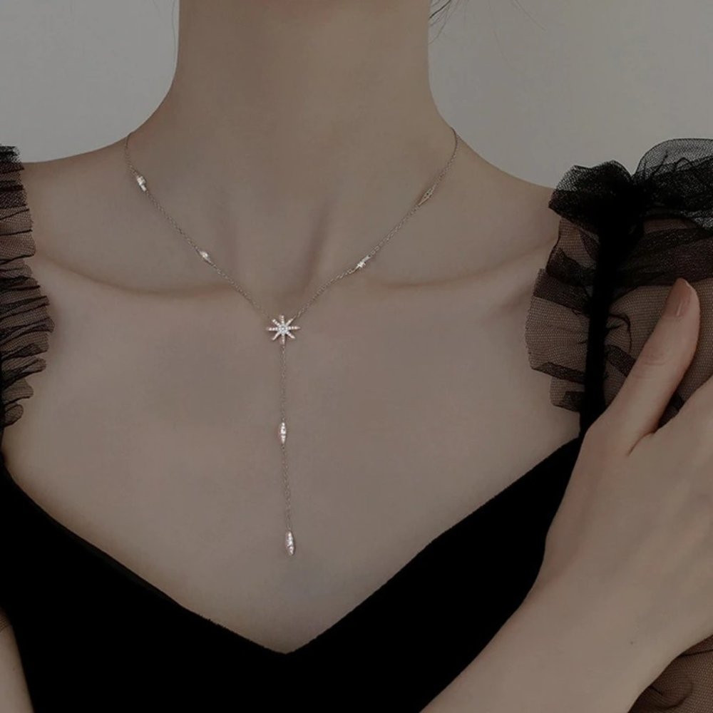 NEW Silver Simple Star Necklace - Picture 5 of 5